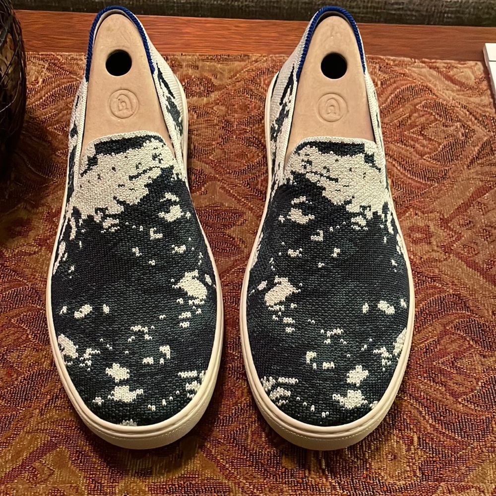 Brand new Shibori sneaker size 8.5 Rothy’s